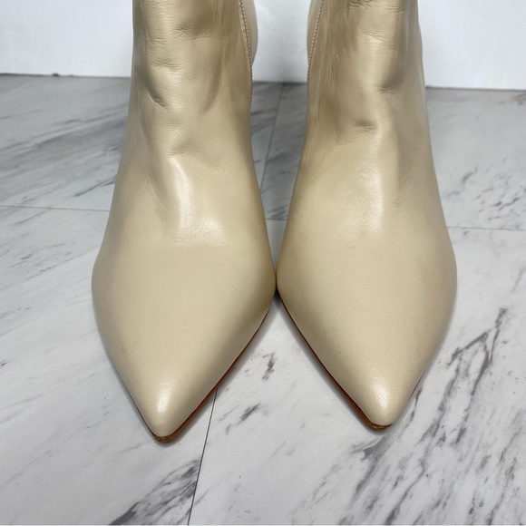 Schutz Betsey Eggshell Leather Pointy Toe Heeled Bootie 10 1/2 B - Picture 12 of 15